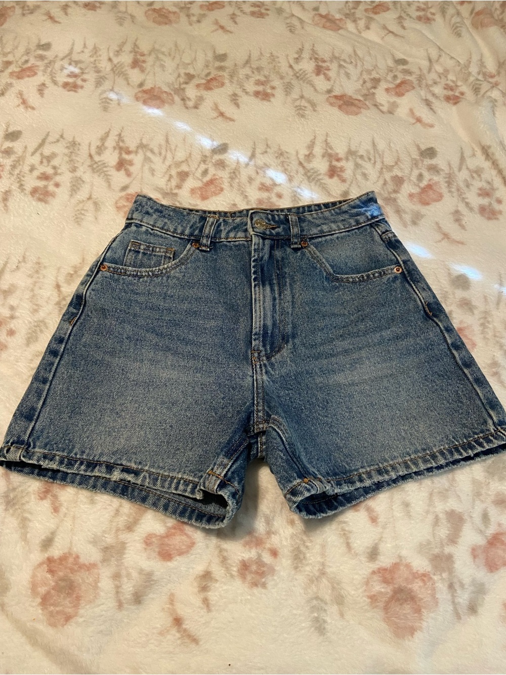Simple Society High-Rise Blue Denim Women’s Mom Shorts
